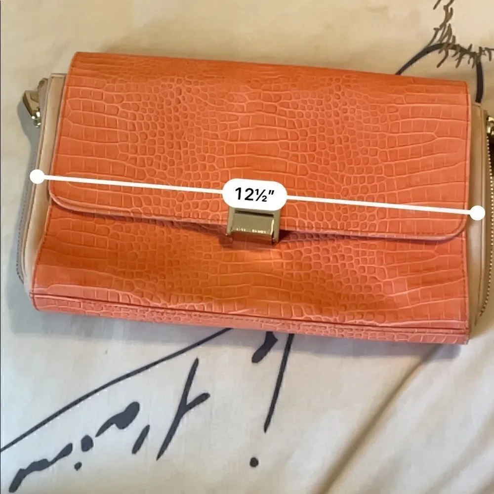 POUR LA VICTOIRE  MORANDI TEXTURE LEATHER CLUTCH